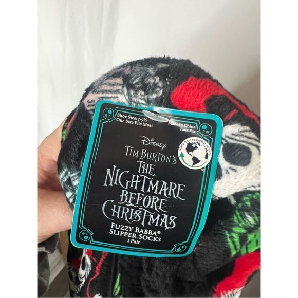 Disney Tim Burtons The Nightmare Before Christmas Fuzzy Babba Slipper Socks NEW - Picture 5 of 5